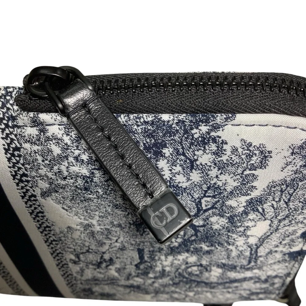 Christian Dior Paris Multifunctional Travel Pouch Set Toile de Joie - Picture 10 of 16